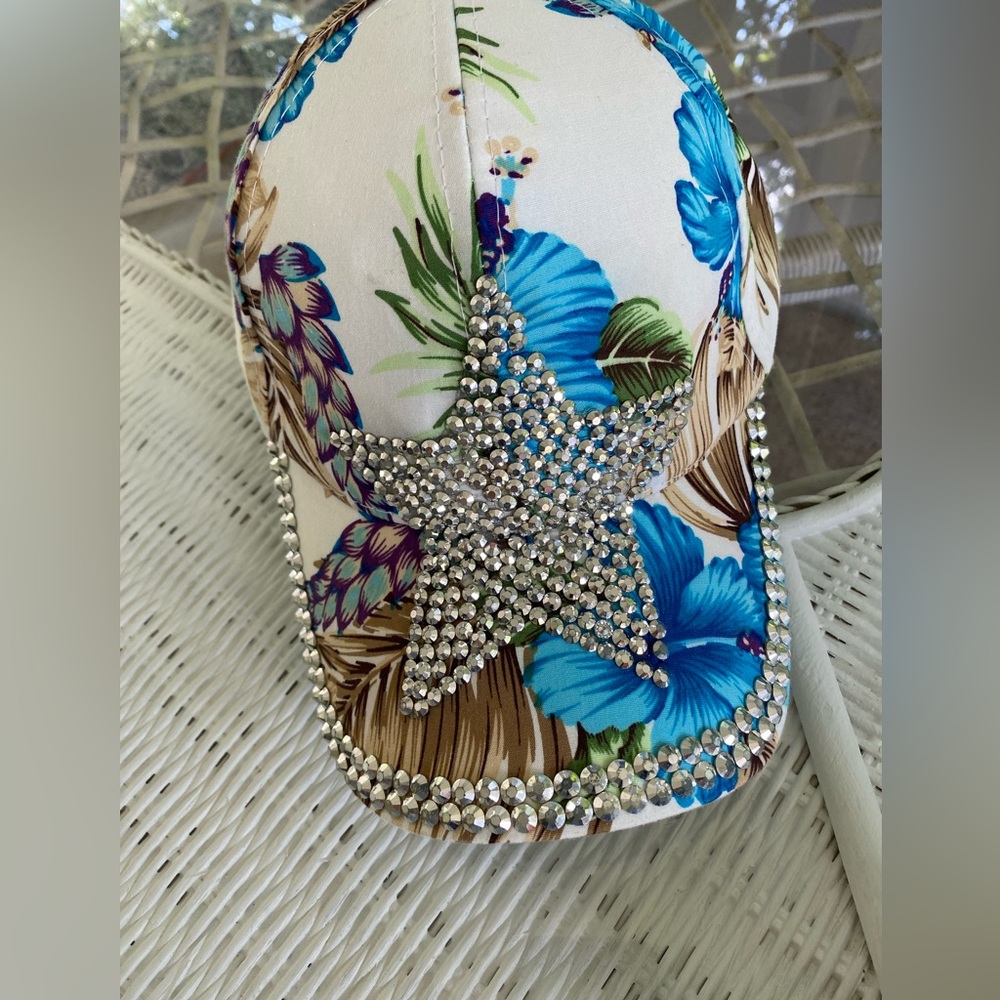 Bling Floral Star Cap
